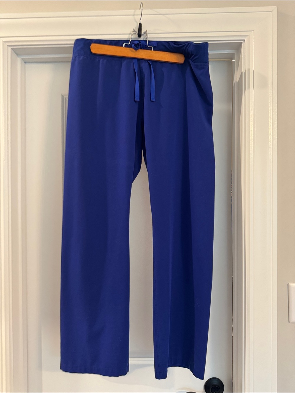 Figs Straight-Leg Scrub Pants in Royal Blue